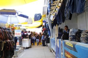 Tianguis de Puebla con buena ropa de paca