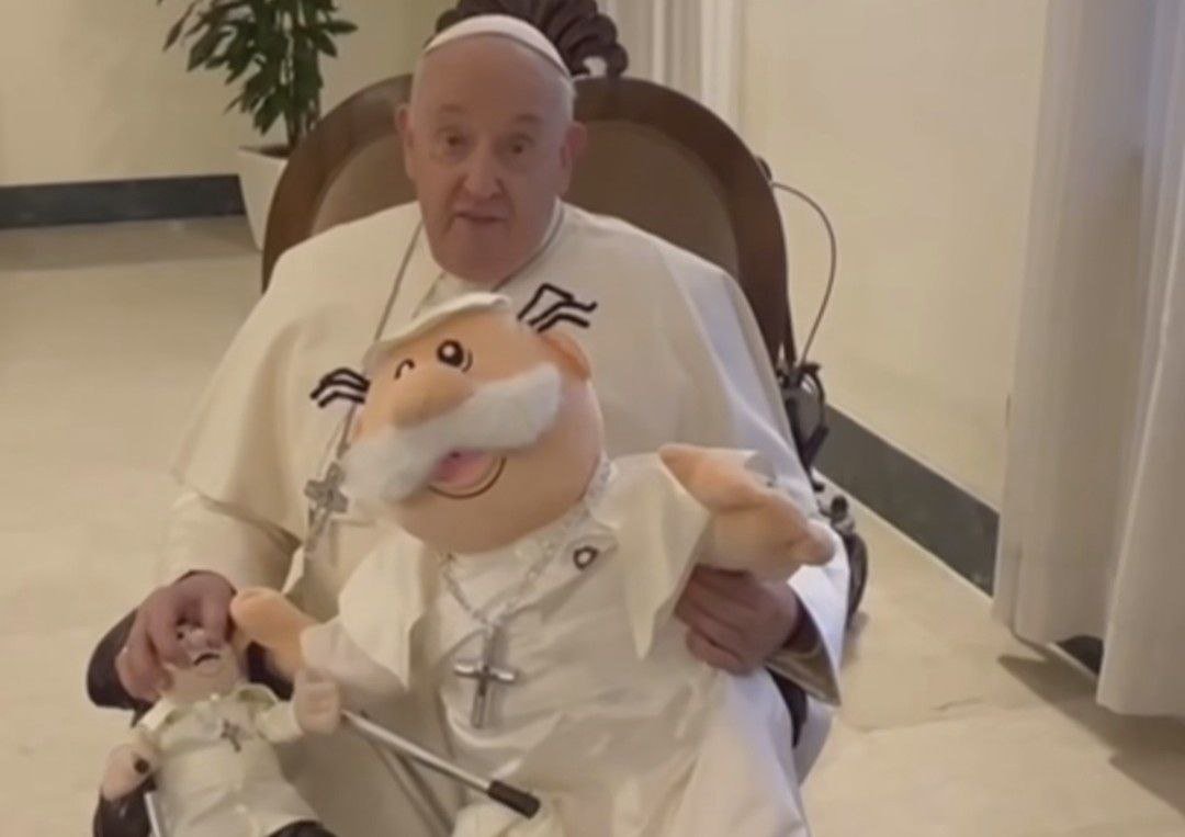 El Papa Francisco con el Simi Papa