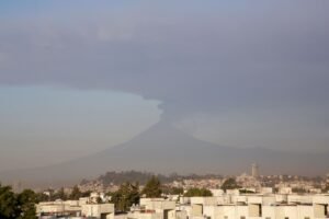 La ceniza volcánica prevalecerá en las siguientes horas