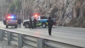 Siete cuerpos fueron abandonados en Periférico de Puebla