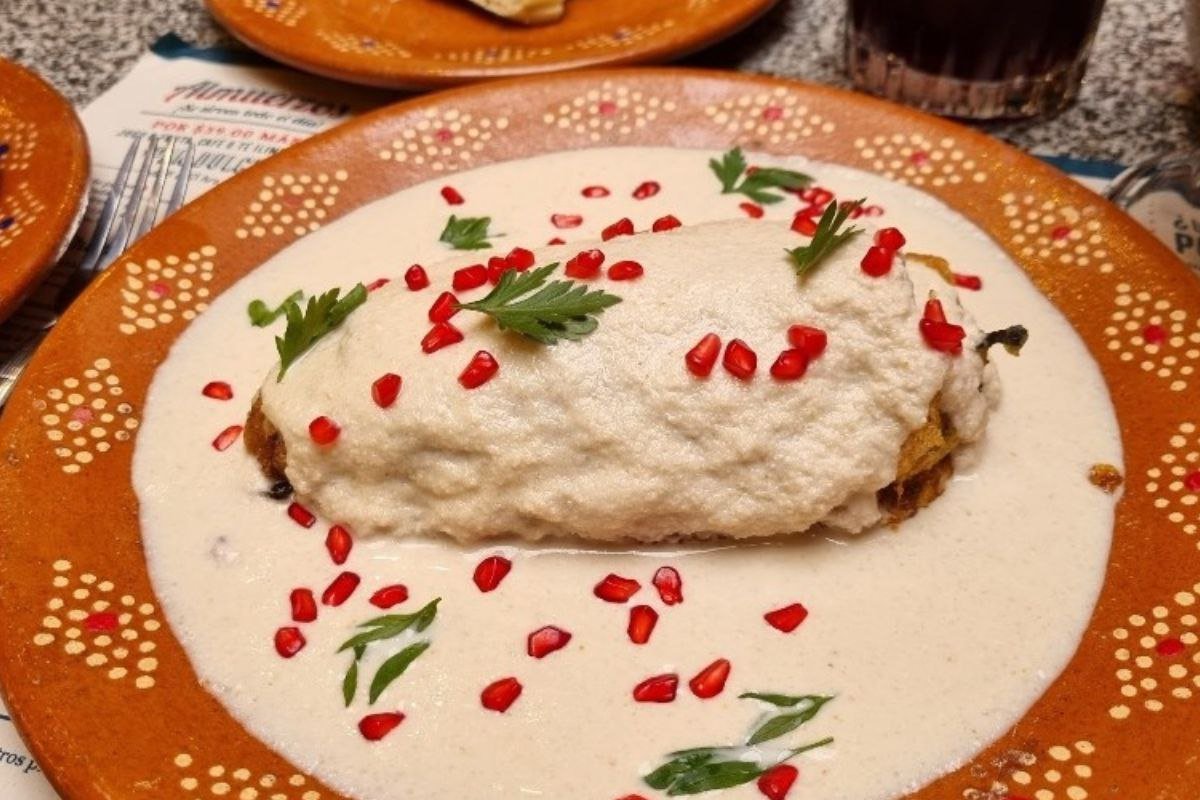 chiles en nogada precio 2025